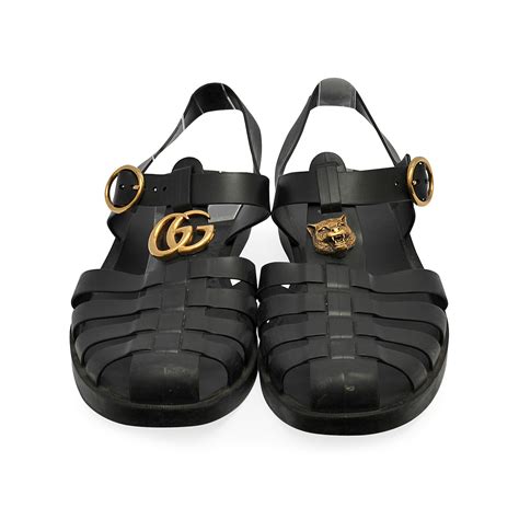 Gucci rubber sandals women is